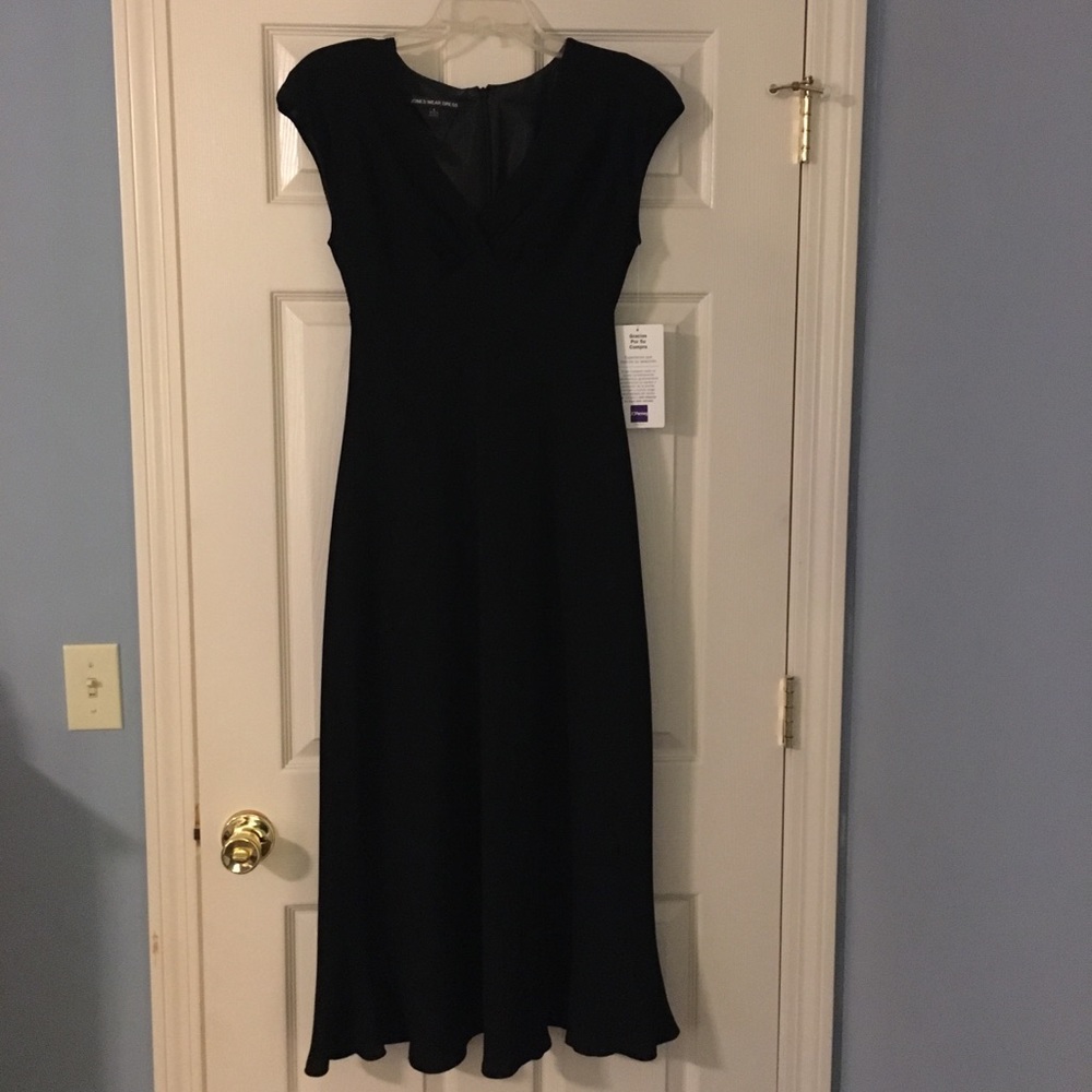 Black dress NEW size 8